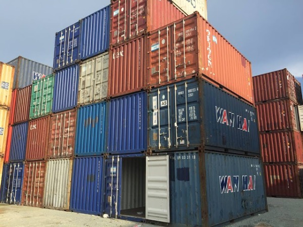 Dùng container cũ để làm kho chứa hàng