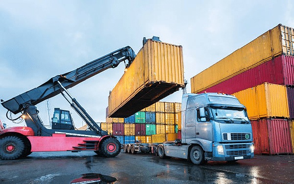 Container kho được sử dụng để vận chuyển và lưu trữ hàng hóa