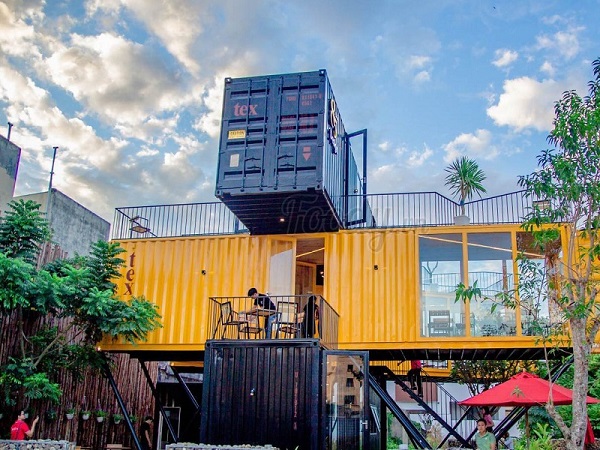 Phong cách quán cafe container sân vườn nhiều cây xanh